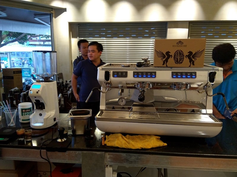 Cho thue may pha cafe chuyen nghiep rancilio classe 5 usb ho chi minh gia re tot nhat 1