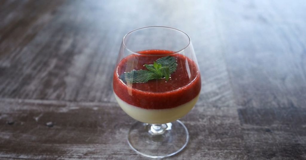 cách làm panna cotta dâu đơn giản