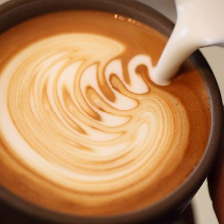 z[khoinghiepcafe.com] 14 Cách làm cappuccino đánh sữa - Latte Art feature image