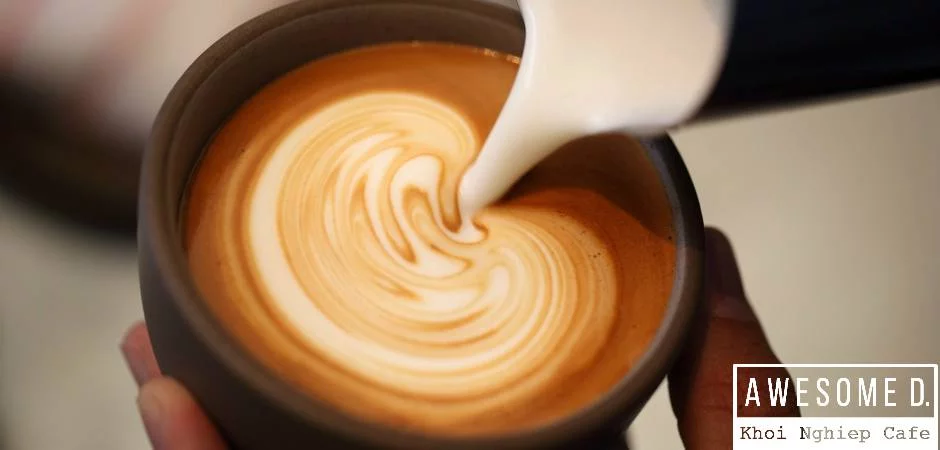 z[khoinghiepcafe.com] Cách làm cappuccino đánh sữa Latte Art 6c