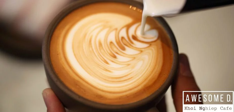 z[khoinghiepcafe.com] Cách làm cappuccino đánh sữa Latte Art 6e