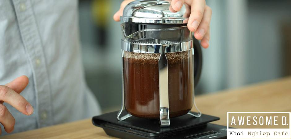 z[khoinghiepcafe.com] Pha cà phê bằng bình French Press 5